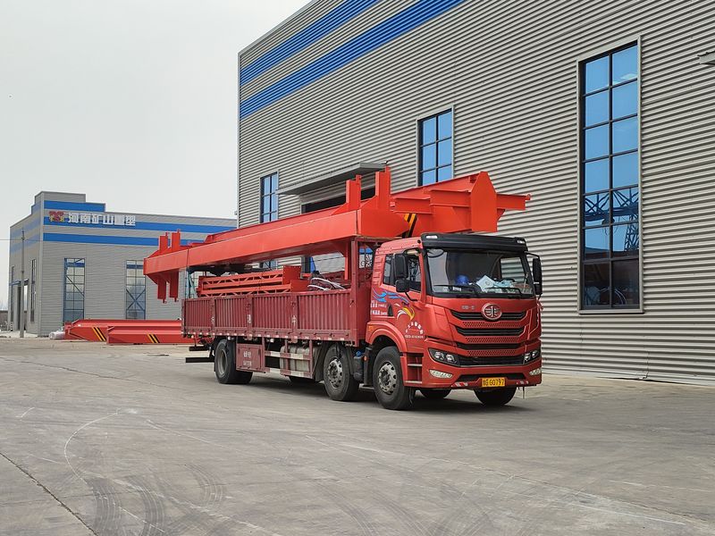 2臺(tái)電動(dòng)葫蘆門式起重機(jī) MHxh10t—13m 發(fā)往河南焦作交付客戶使用。