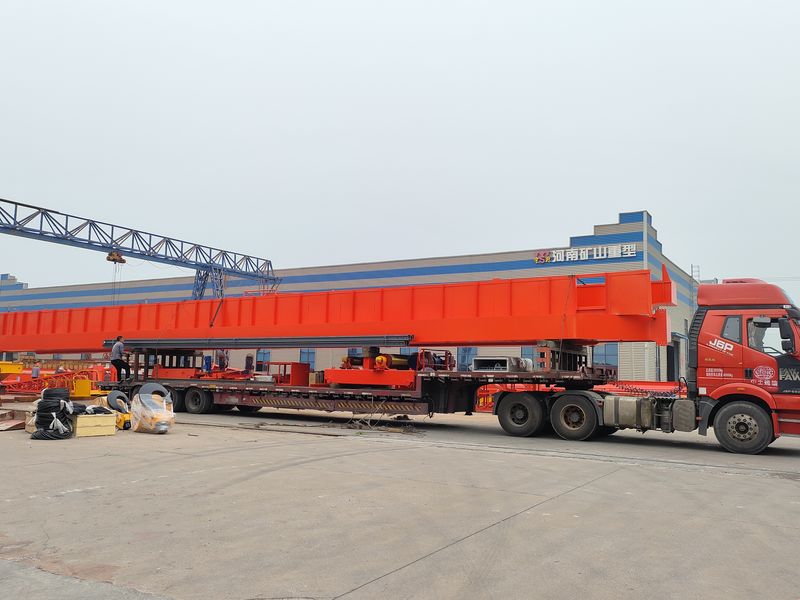 通用橋式起重機 QDXX32/5t—27.7m 制作完成，發(fā)往陜西省銅川市交付客戶使用。